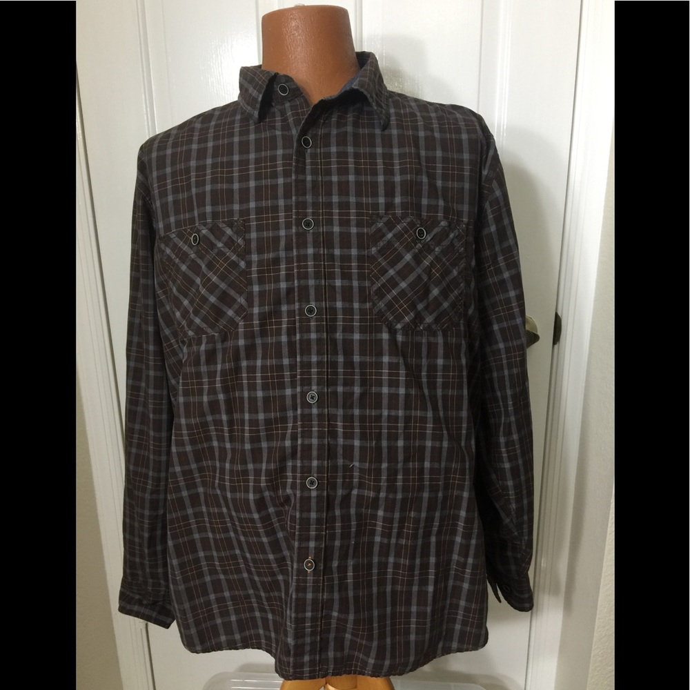 Men’s Weatherproof button down shirt
